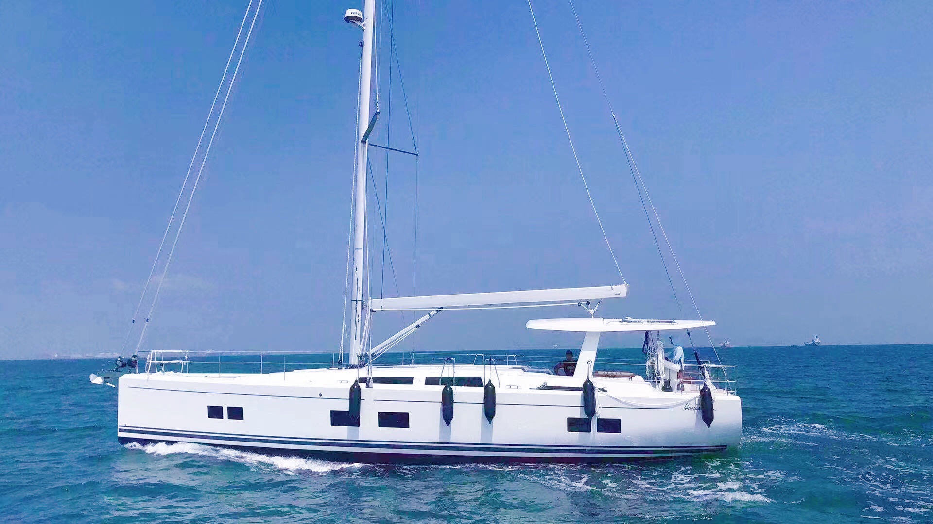Yacht 1