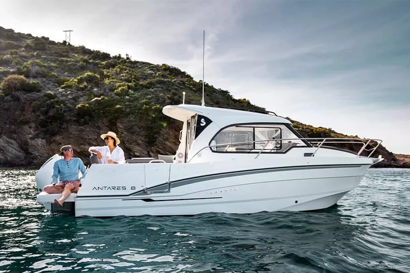 beneteau day boat